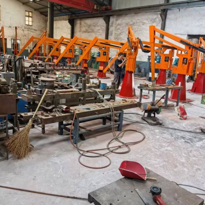 K jakým výrobkům může být manipulátor odlévání použit v odlévání?